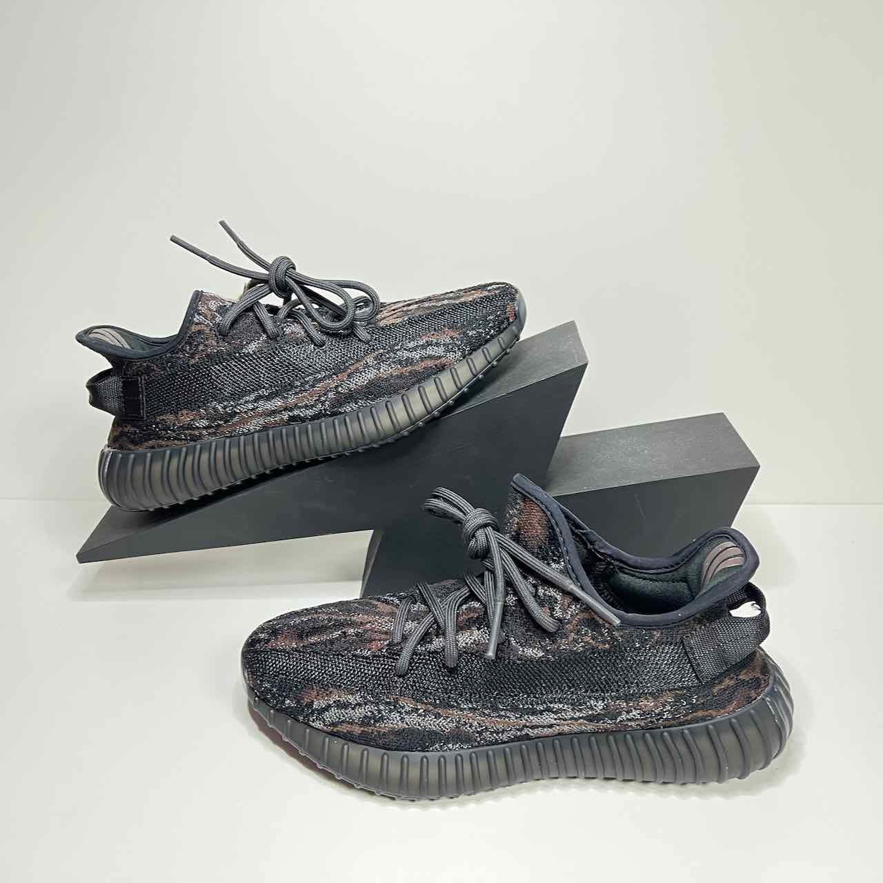 Yeezy 350 maat 39 sale